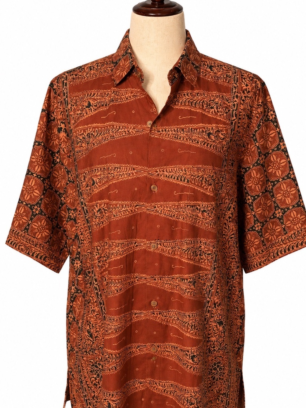 Vintage Danar Hadi batik shirt- Indonesia short sleeve button down- L-XL